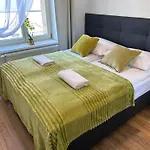 Old Town Apartments - Bosacka B18