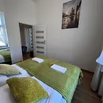 Old Town Apartments - Bosacka B18